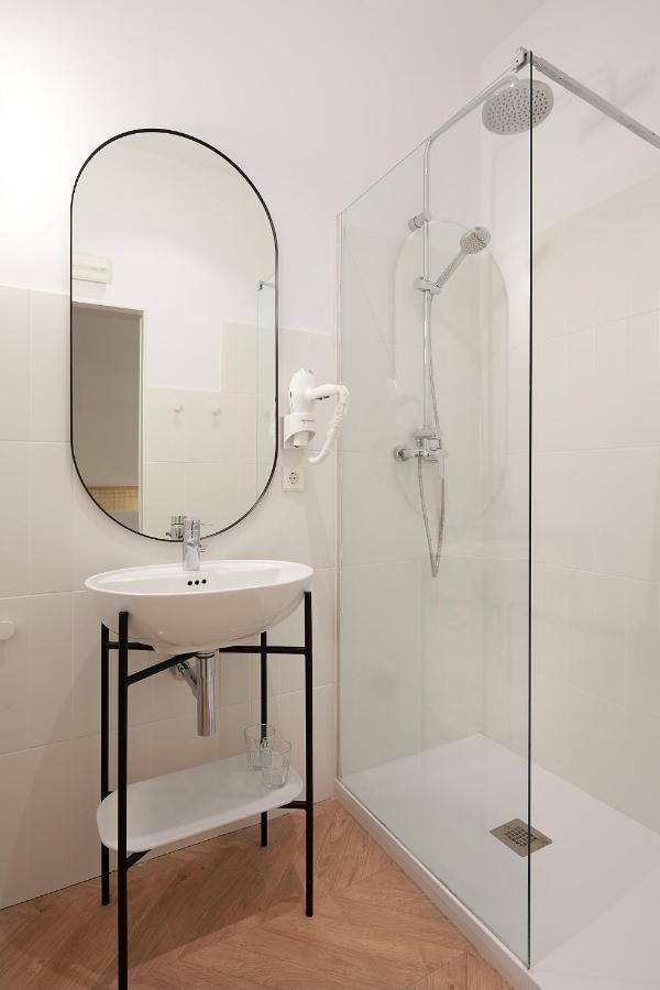The Mo House Hotel Barcelona Bagian luar foto