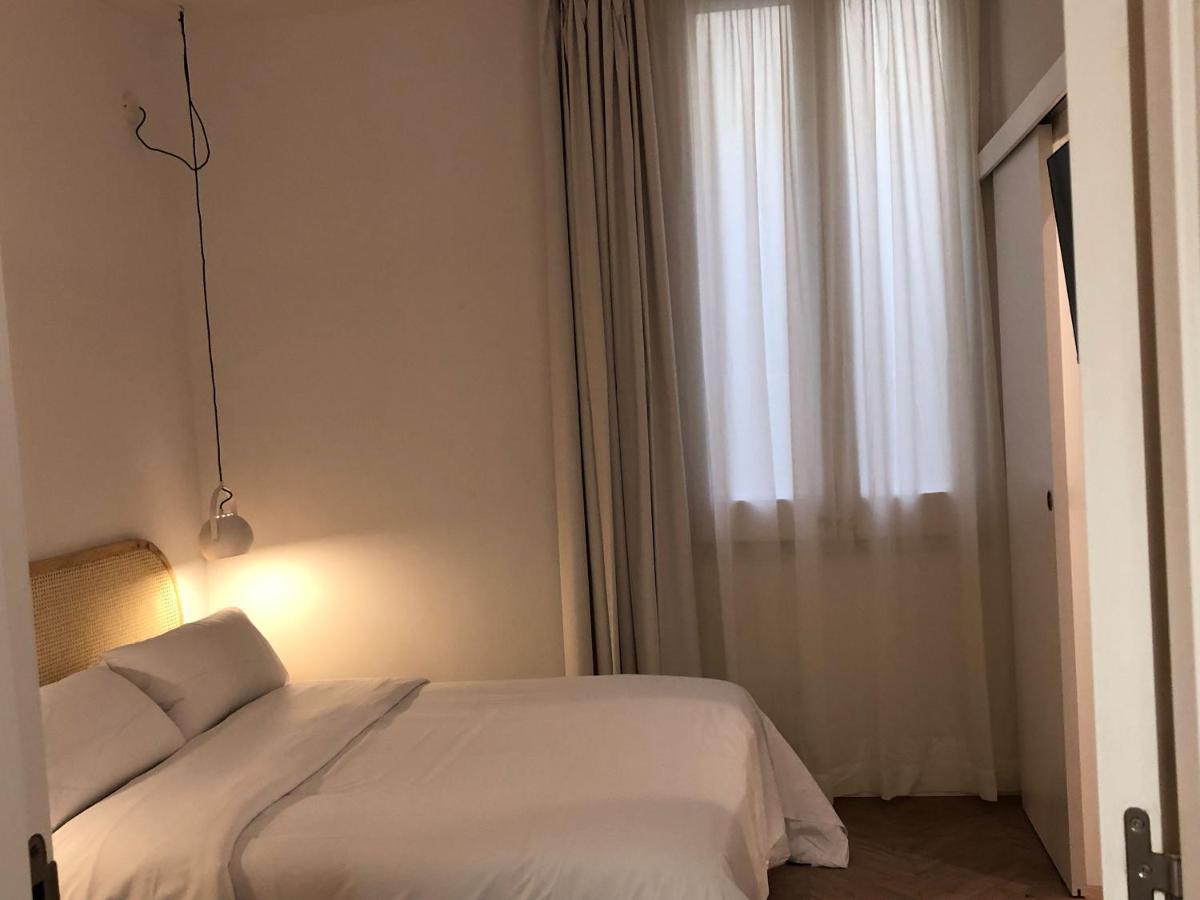 The Mo House Hotel Barcelona Bagian luar foto